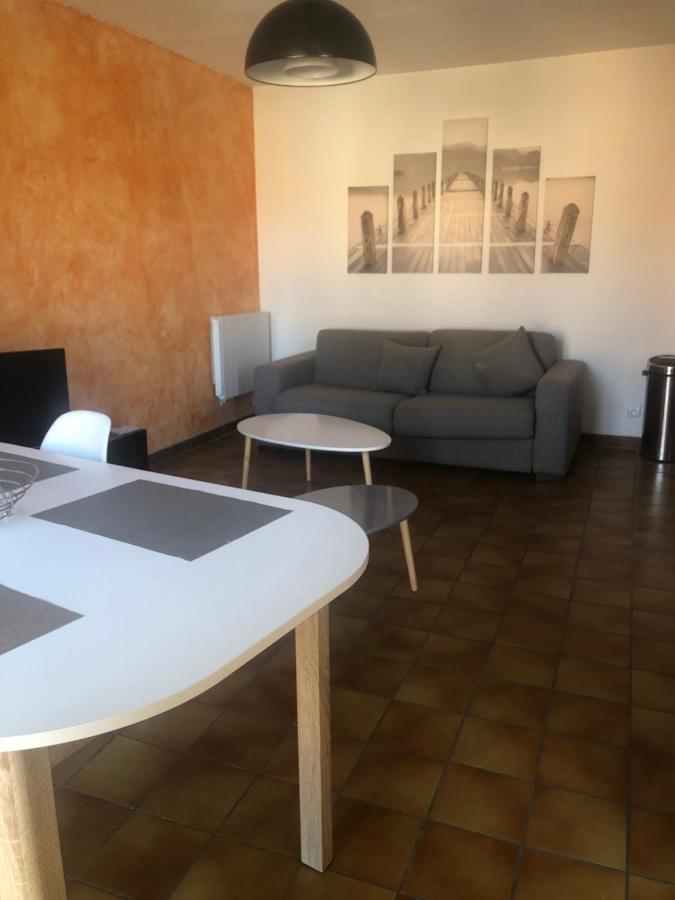 Appartement 4 Personnes Vue Mer Carqueiranne Extérieur photo